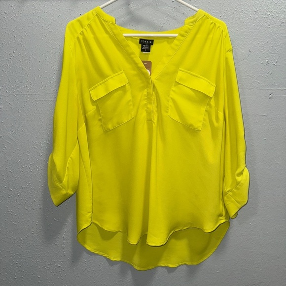 Torrid Yellow/Green Relaxed Buttoned Blouse - Picture 1 of 3
